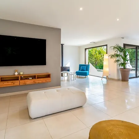 Apartament Au Bord Du Gardon